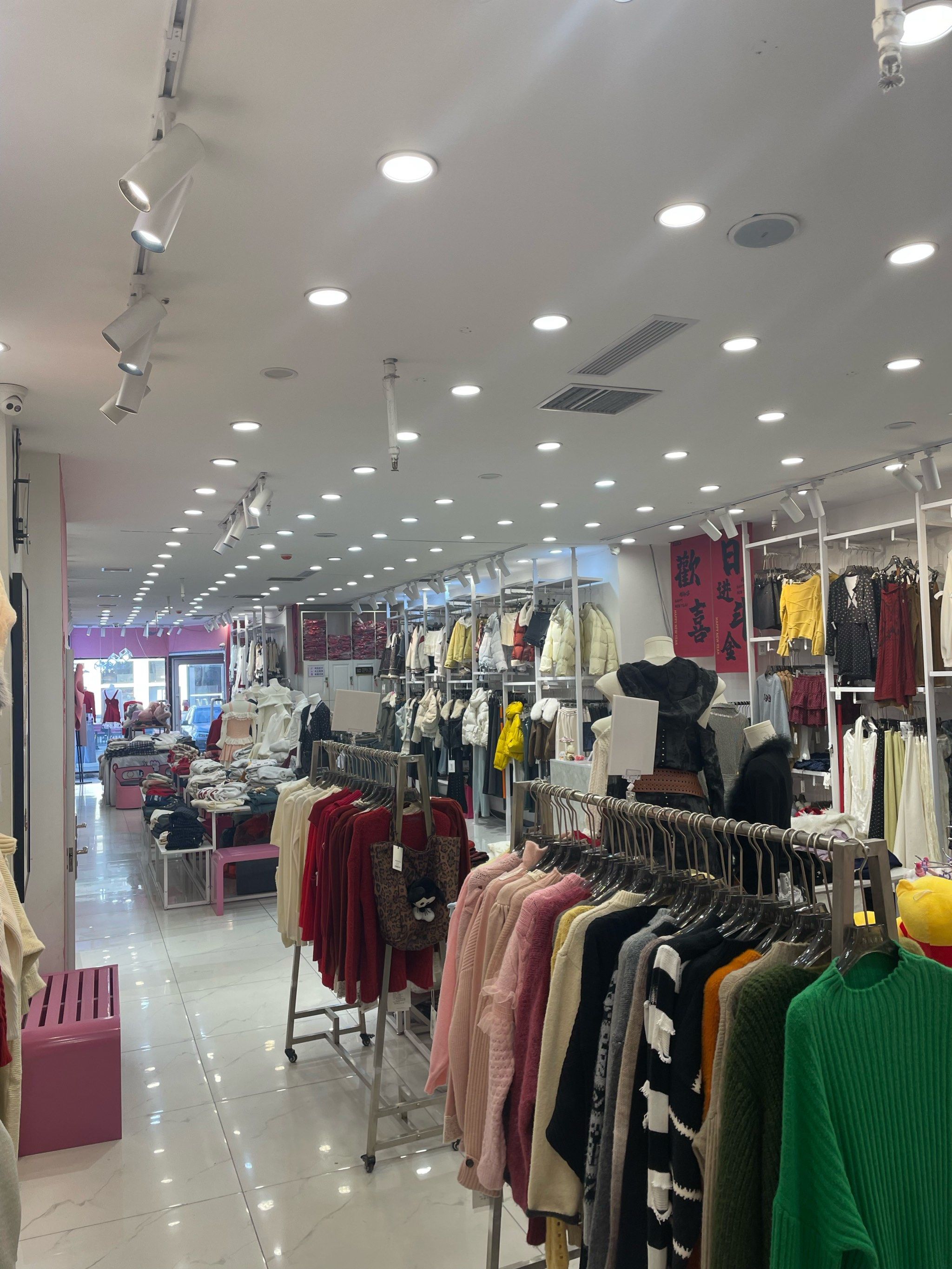 时尚潮品如何引领潮流？慢普服饰告诉你答案