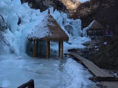 -大平台龙居瀑布旅游区