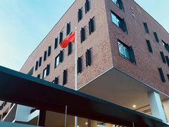 -上海市静安区教育学院附属学校(江宁校区)