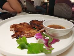 招牌炭烧猪颈肉-金椰壳· 大厨新加坡菜(壹方城店)