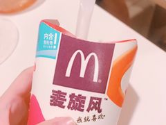 蜜桃乌龙茶麦旋风-麦当劳(世界城广场店)