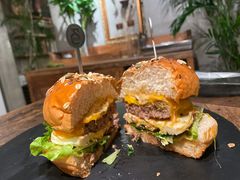 -HIGH FIVE哈福手工汉堡(桂林路店)