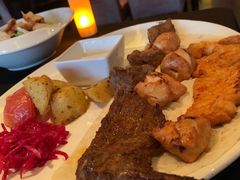-Efes Turkish & Mediterranean Cuisine 艾菲斯餐厅(陆家嘴店)