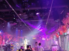 -喜鹊音乐酒馆(西街店)