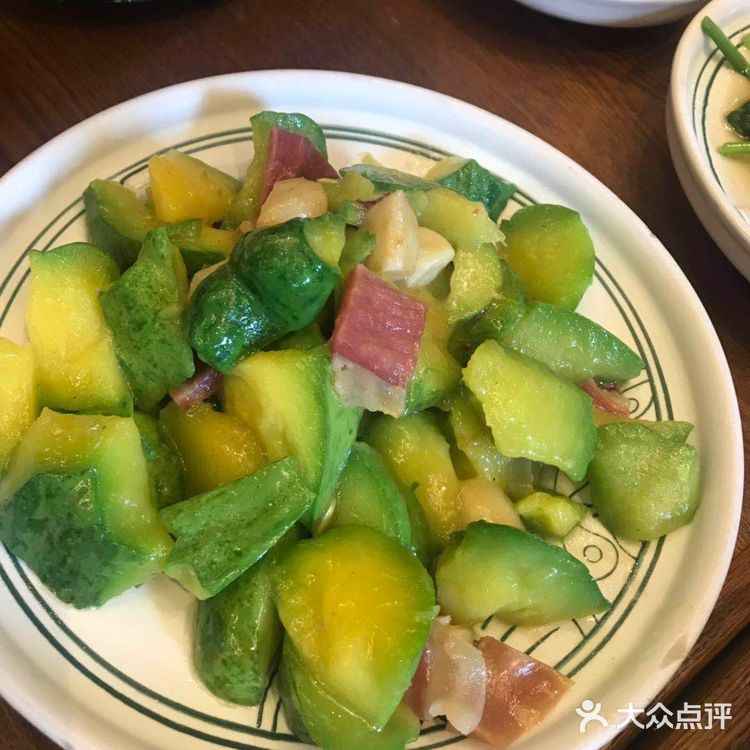 最推荐汽锅鸡和火瓢牛肉