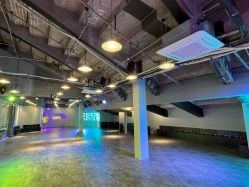 -CASTER跳舞俱乐部