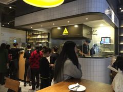 -乐凯撒披萨(东方新世界店)