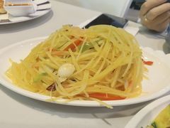 -盾亚新疆餐厅(松江万达广场店)