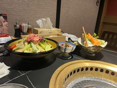 -山川小町·极番烧肉(新地假日广场店)