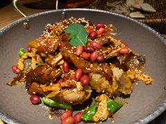 手撕扁担鸡-吃饭皇帝大(解放西路店)