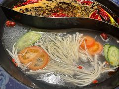 -舒家大院重庆老火锅(纪念塔店)