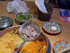 -洱火云南酸菜牛肉火锅(石景山当代商城店)