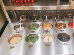 自助调料区-川麻婆泥锅涮肚·串串火锅(物资学院店)