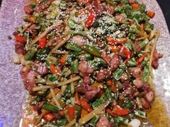 酒馆大盘兔-醉小酒馆·川菜·江湖菜·重庆菜(观音桥旗舰店)