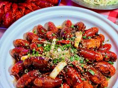 -肥小宝·金牌油焖大虾(襄阳龙虾地标店)