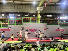 -C7城市运动空间·蹦床·健身·团建