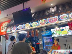 -爆炸头阿姨小四川正宗川味小吃(无任何分店)