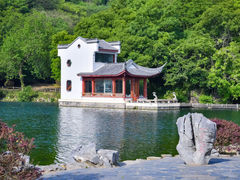 -南京珍珠泉风景区