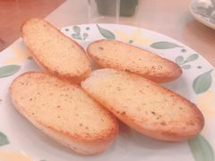 蒜香烤面包-萨莉亚意式餐厅(东川路店)