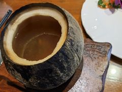 原只椰子炖乌鸡-黄但记老店·陈村粉食府