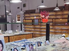 -罗伯特眼镜·蔡司官方授权(罗湖国贸店)