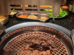 -韩烧牛中牛·甄选黑牛烤肉(黑金店)