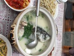 -天乐农家鱼头王(天目湖店)
