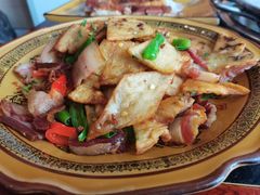 麦粑炒风吹肉-老来福·非遗酸汤兔(凯旋路店)