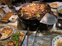 -燚店·铁板鱼蛙·烤肉·烤串(北新桥店)