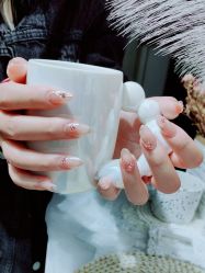 -尤米一站式美甲美睫