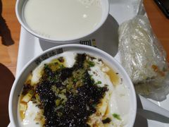 -弄堂咪道-饭香·面香·馄饨香(兴梅店)