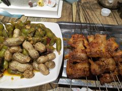 -郑享吃烧烤烩面(红专路店)