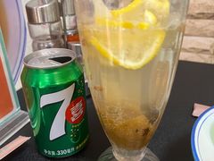咸柠七/拧乐-左记港食(融科天城店)