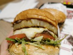 -The Habit Burger Grill 哈比特汉堡(爱琴海店)