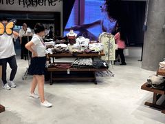 -ONE MOMENT(北京朝外店)