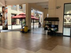 -王府井奥莱临潼小镇(临潼店)