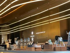-星巴克臻选(上海虹桥新天地三店)