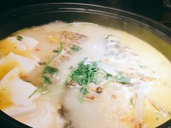 鱼汤捞饭-卢大鲜鱼头捞饭(美利广场店)