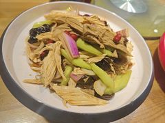 -肘子酥·天津菜·特色捞面(德云社店)