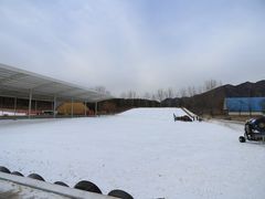 雪圈-十三陵雪世界滑雪场