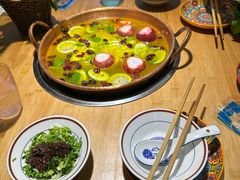 -洱火云南酸菜牛肉火锅(石景山当代商城店)