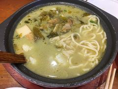 -周鱼小馆石锅酸菜鱼(活力汇店)