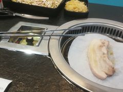 -烤路里·韩国品质自助烤肉(石路天虹4号店)