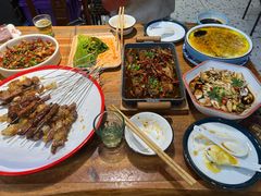 -东北小板凳地摊烧烤(泰来街店)