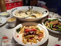 -江渔儿酸菜鱼(映月湖环宇城店)