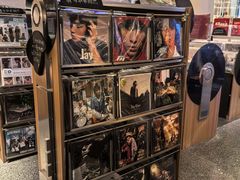 -黑胶星球(华发中城商都店)