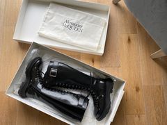 -Alexander McQueen(远洋太古里店)