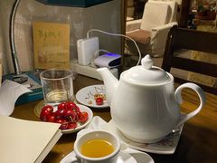 餐具摆设-斯多格书乡(北京大学畅春园店)