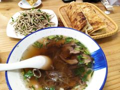 香椿苗豆腐丝-王胖子驴肉火烧(东四旗舰店)