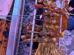 -老广烧烤(骆驼山康馨园店)